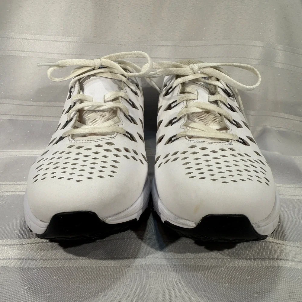 Nike Air Max Typha White Wolf Grey Training Shoes 918460-101 Womens 8.5‎